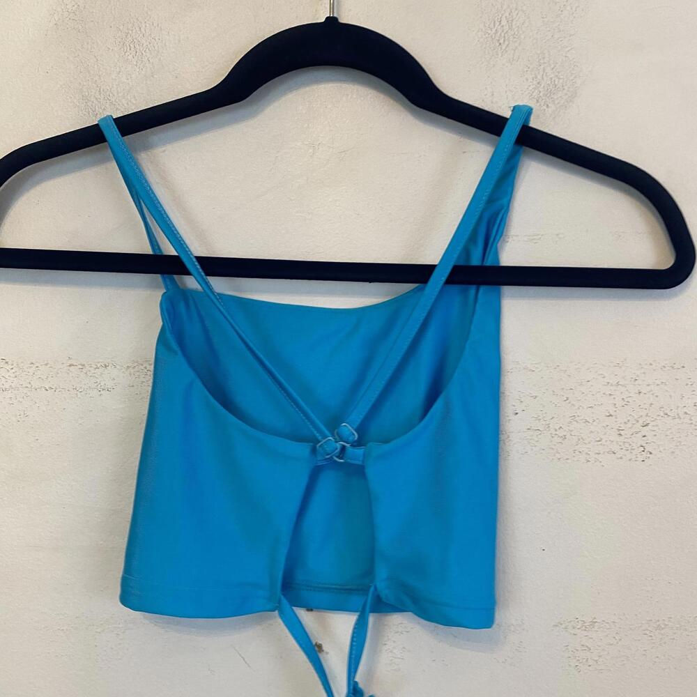 SUPERDOWN bright blue asymmetric crop top sz M - Picture 4 of 5